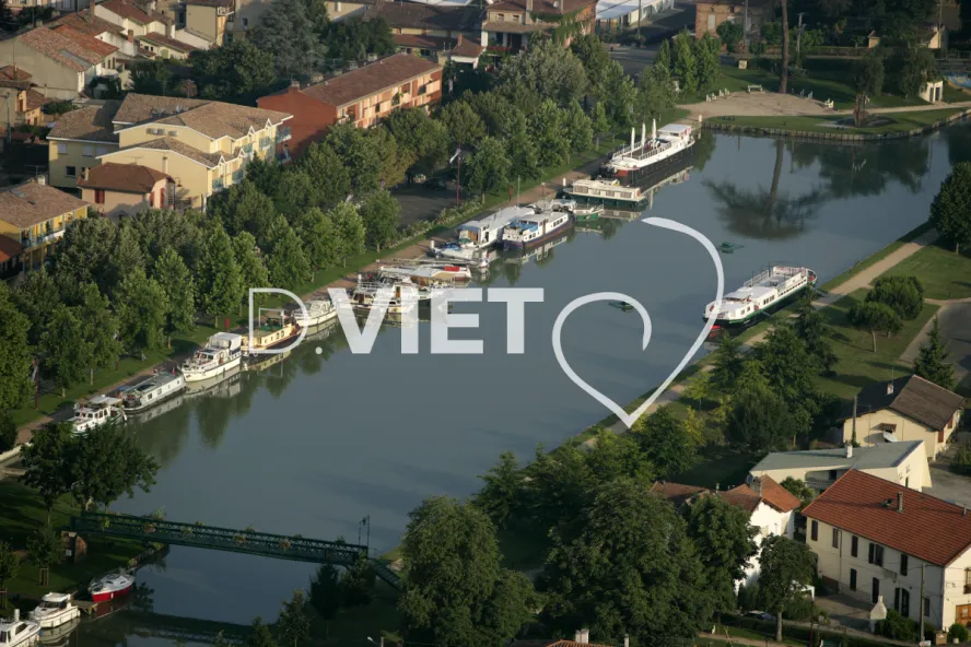 Photo TOULOUSE by VIET - 82 CASTELSARRASIN ©VIET 361.com