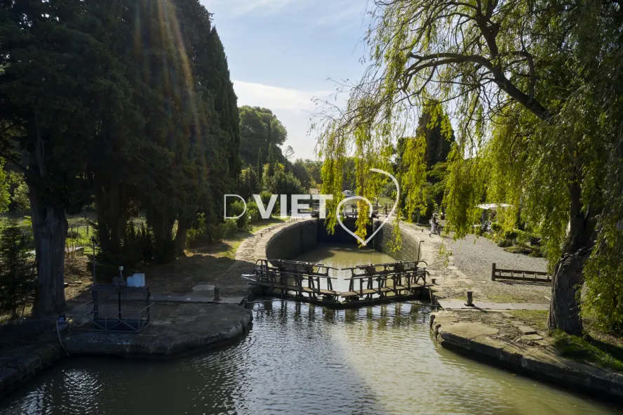 Photo TOULOUSE by VIET - ECLUSE 55