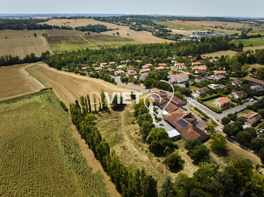 Photo TOULOUSE by VIET - DREMIL LAFAGE Habitat Pavillonnaire