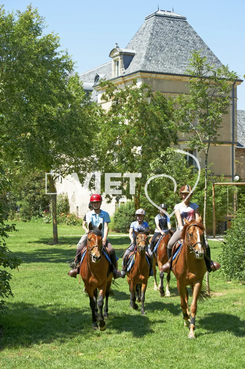 Photo TOULOUSE by VIET - Centre equestre de Combelles
