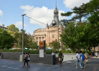 Photo TOULOUSE by VIET - square Charles de Gaulle