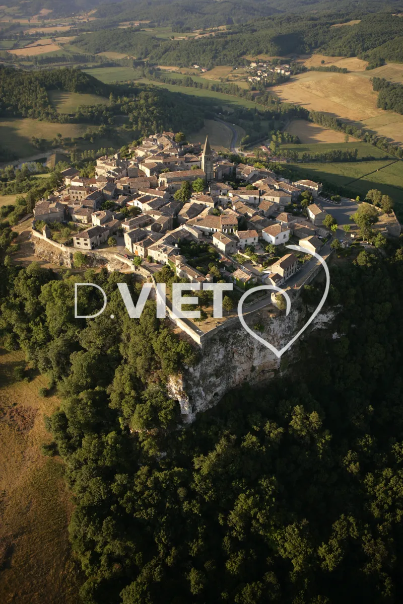 Photo TOULOUSE by VIET - 81PUYCELSI et LA FORET DE GRESINE N43°593388 E001°42339 ©VIET 361.com