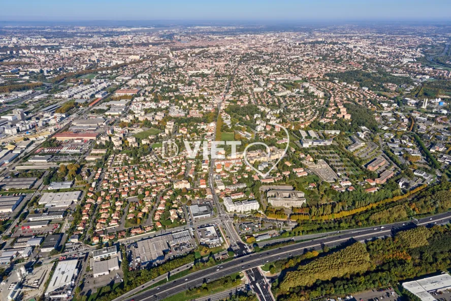 Photo TOULOUSE by VIET - MONTAUDRAN