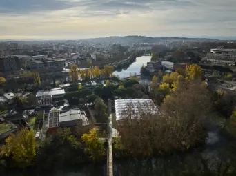Photo TOULOUSE by VIET - Garonne ramier et vue sur la cit&eacute;