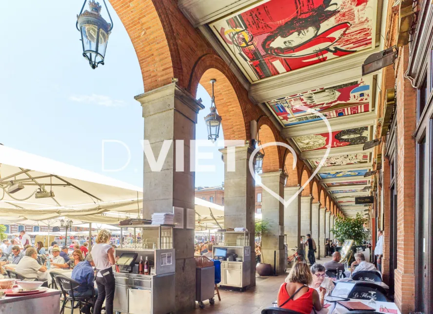 Photo TOULOUSE by VIET - capitole terasse et couvert Moretti