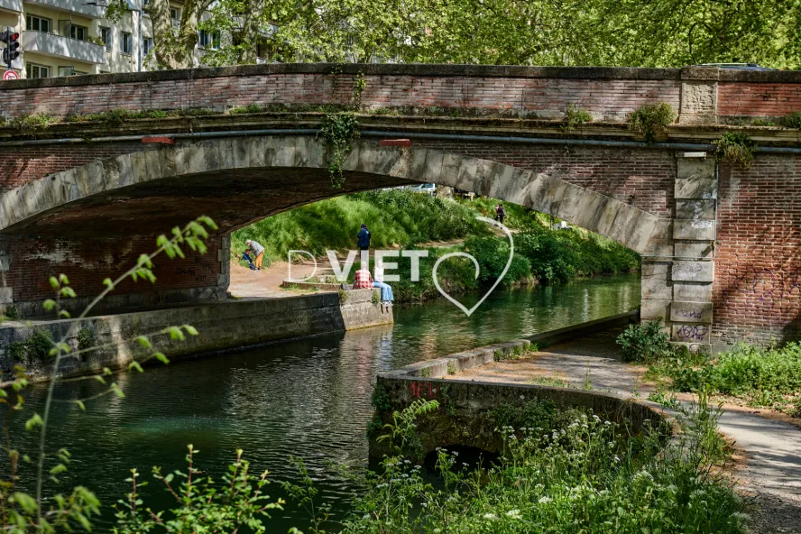 Photo TOULOUSE by VIET - Canal de Brienne pont en brique