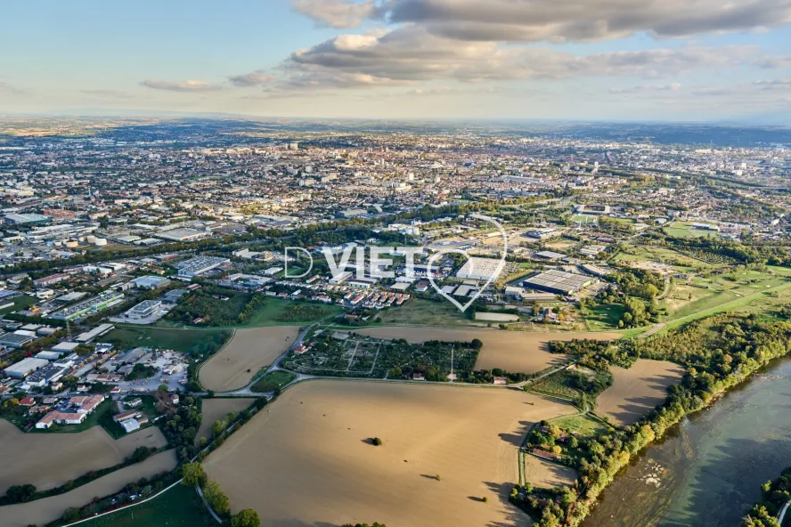 Photo TOULOUSE by VIET - LALANDE SESQUIERES