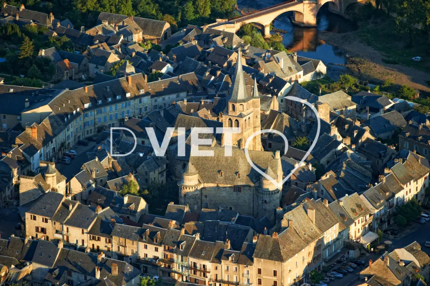 Photo TOULOUSE by VIET - Saint-Come-d Olt