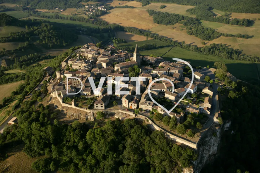 Photo TOULOUSE by VIET - 81PUYCELSI et LA FORET DE GRESINE N43°593388 E001°42339 ©VIET 361.com