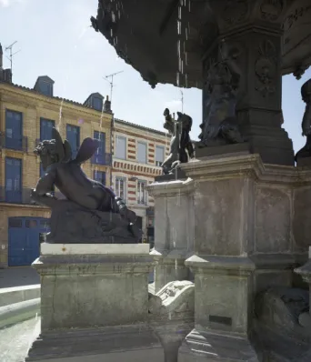 Photo TOULOUSE by VIET - La Fontaine Place Olivier
