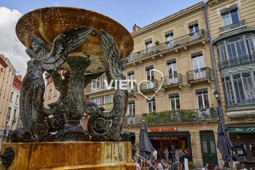 Photo TOULOUSE by VIET - Place de la trinité