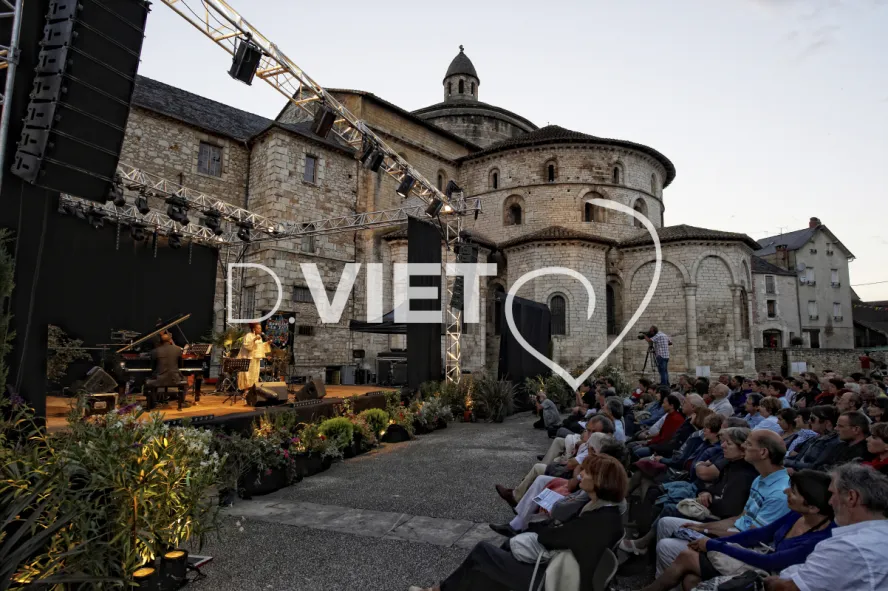 Photo TOULOUSE by VIET - DEE ALEXANDER JAZZ in Siouillac