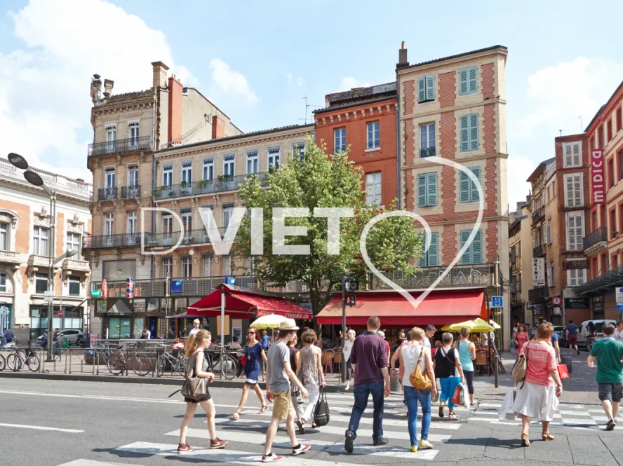 Photo TOULOUSE by VIET - Place Wilson Esquirol
