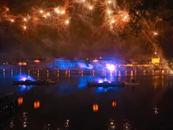 Photo TOULOUSE by VIET - Spectacle garonne