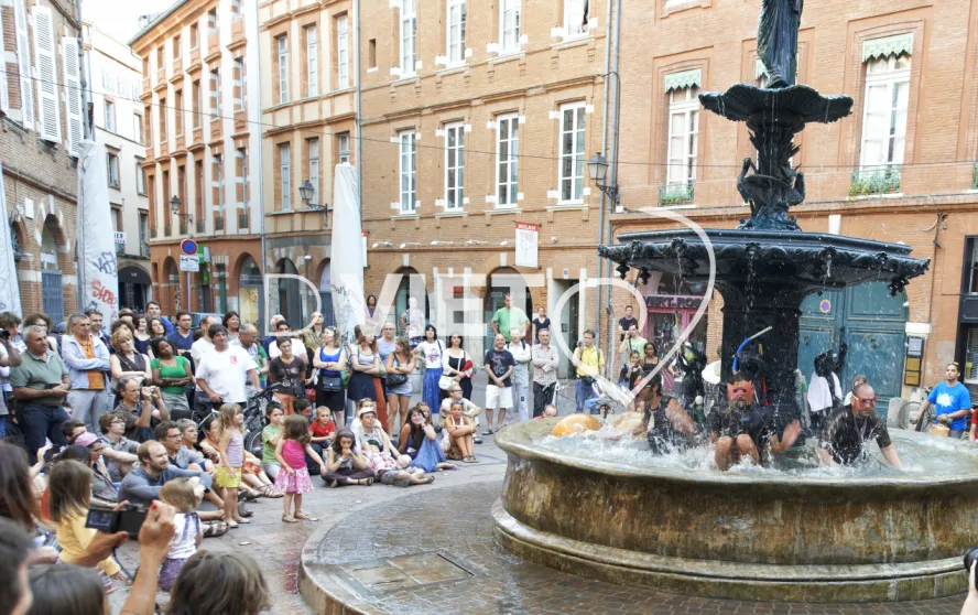 Photo TOULOUSE by VIET - Place Salengro