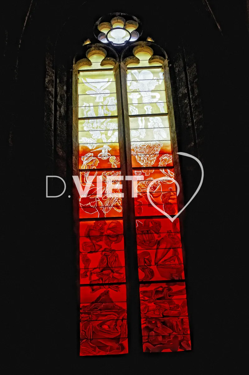 Photo TOULOUSE by VIET - vitraux de Stéphane Belzère dans la cathédrale de Rodez