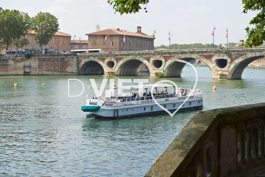 Photo TOULOUSE by VIET - Sur la garonne