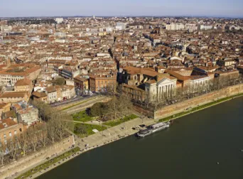 Photo TOULOUSE by VIET - Quais de la daurade et beaux arts