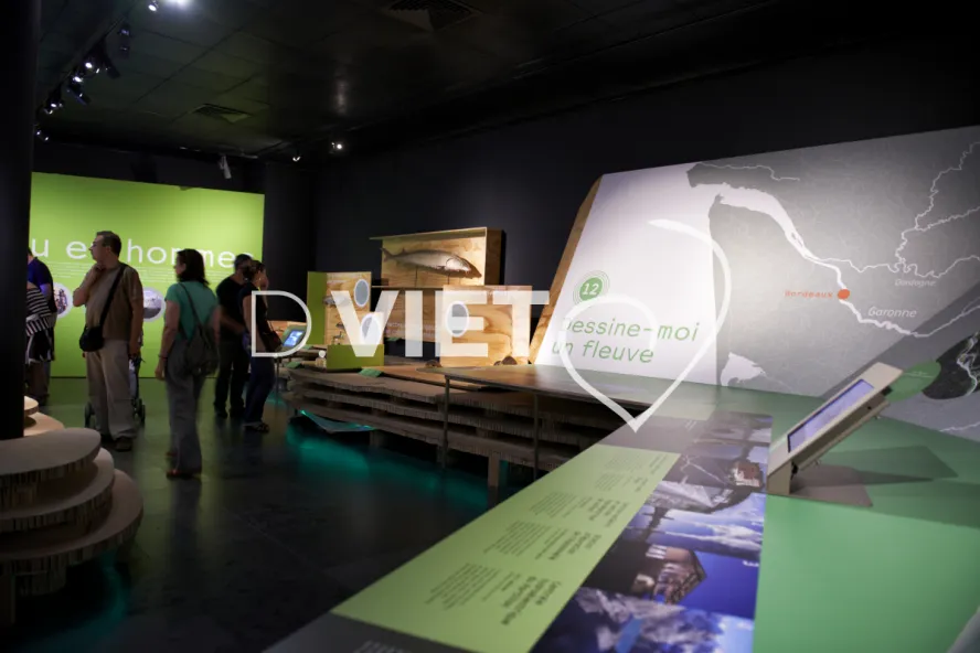 Photo TOULOUSE by VIET - Exposition sur l'eau