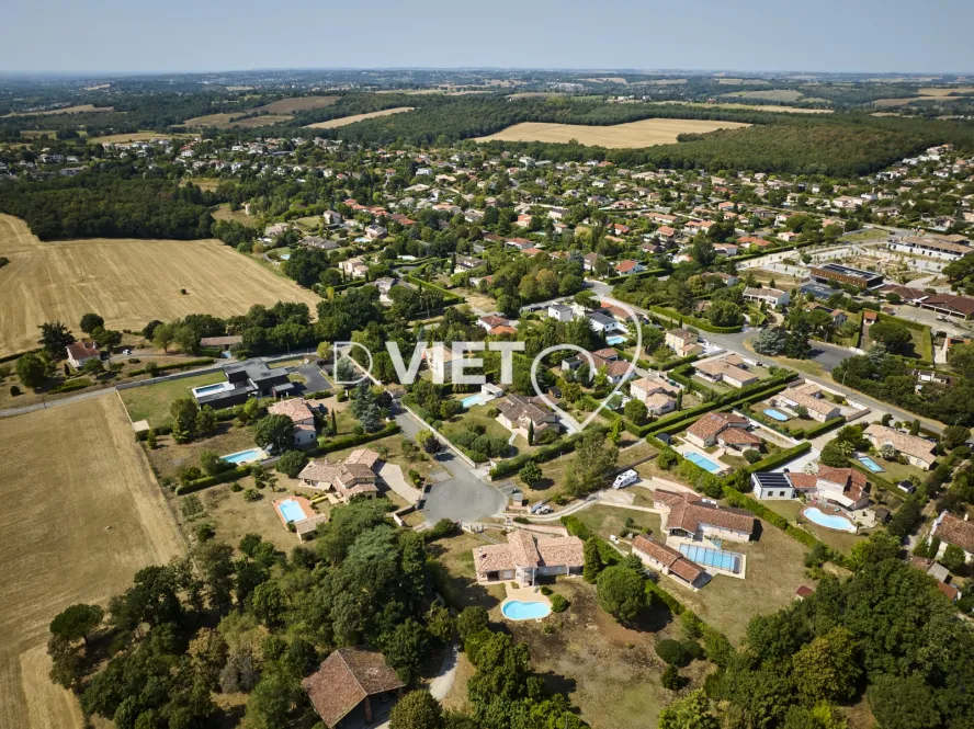 Photo TOULOUSE by VIET - MONS Habitat Pavillonnaire