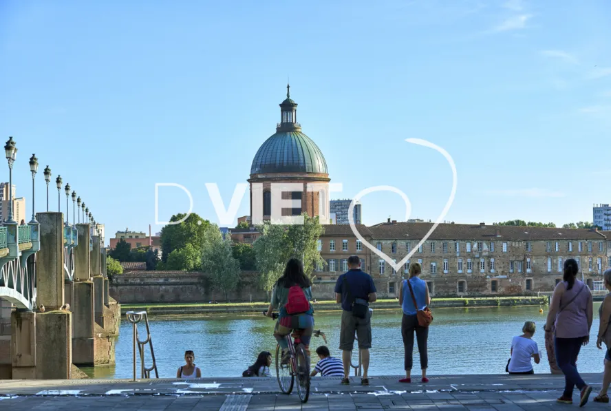 Photo TOULOUSE by VIET - PLACE ST PIERRE