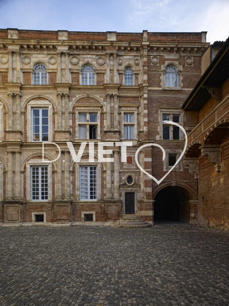 Photo TOULOUSE by VIET - Hôtel d'Assézat