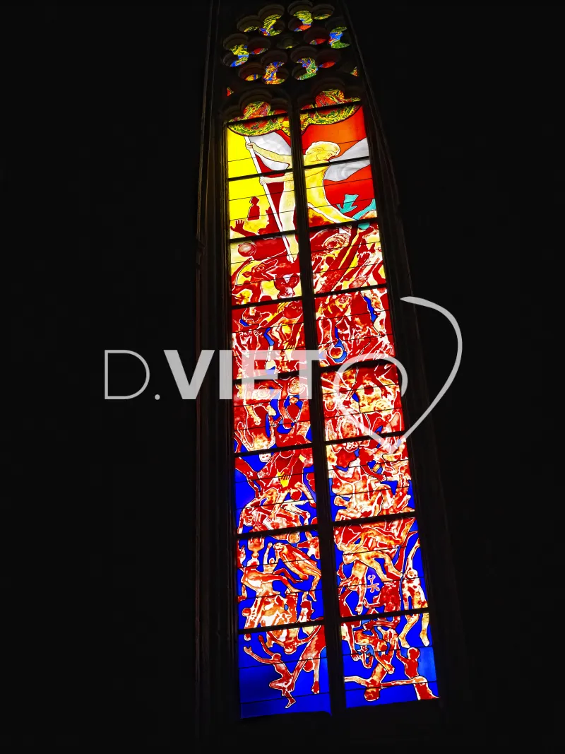 Photo TOULOUSE by VIET - vitraux de Stéphane Belzère