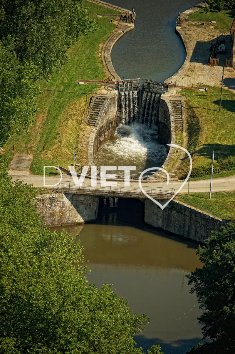 Photo TOULOUSE by VIET - Canal du Midi Laval