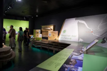 Photo TOULOUSE by VIET - Exposition sur l'eau