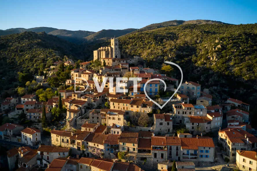 Photo TOULOUSE by VIET - Village d'EUS