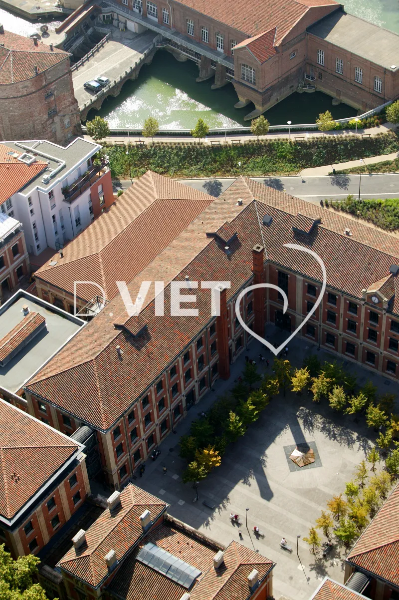 Photo TOULOUSE by VIET - Toulouse School of Economics