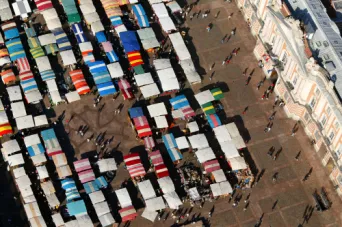 Photo TOULOUSE by VIET - March&eacute; du Capitole