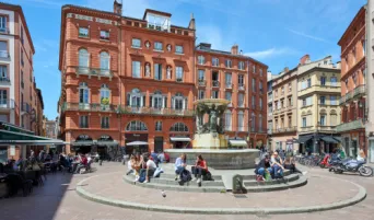 Photo TOULOUSE by VIET - Fontaine Fa&ccedil;ades