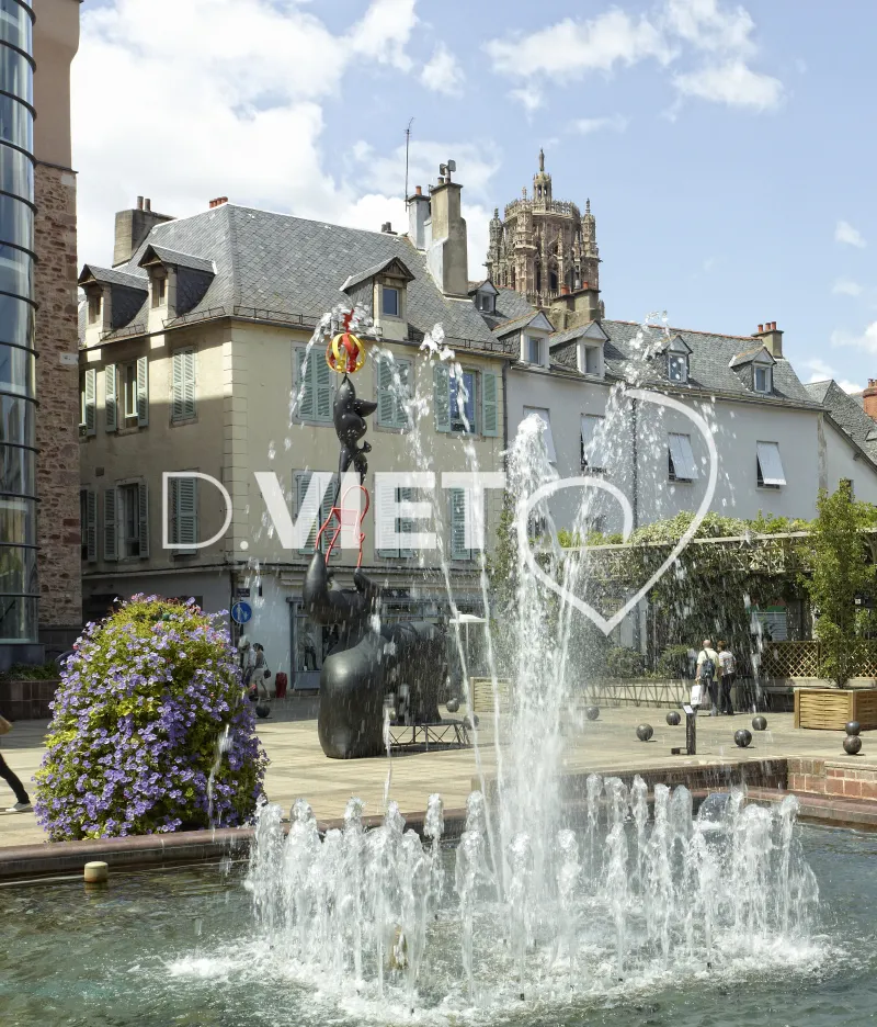 Photo TOULOUSE by VIET - Place de la Mairie