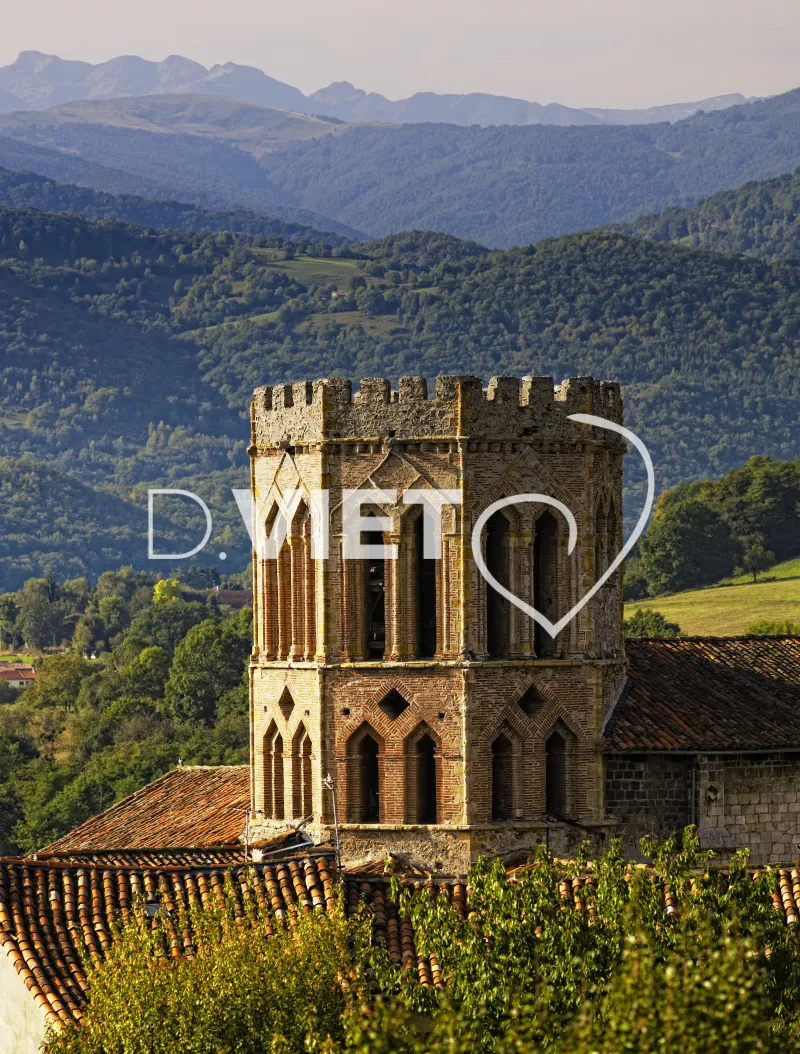 Photo TOULOUSE by VIET - Tour et montagnes