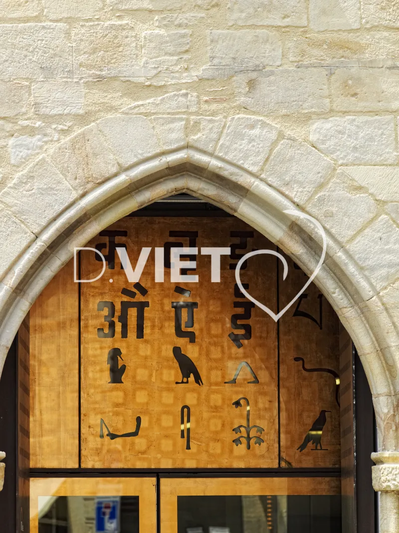 Photo TOULOUSE by VIET - Musee champollion