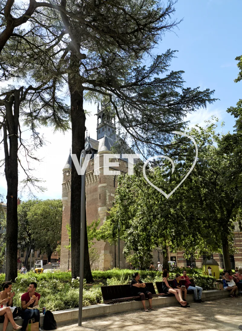 Photo TOULOUSE by VIET - Capitole Donjon office du tourisme