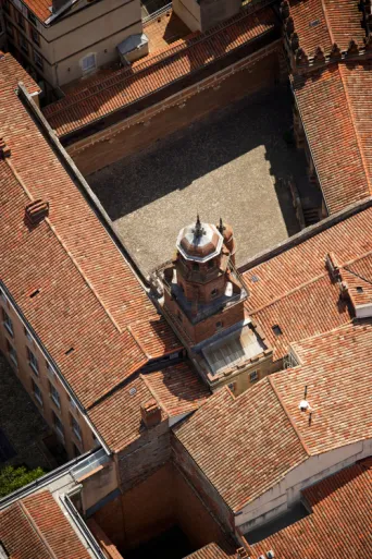 Photo TOULOUSE by VIET - H&ocirc;tel d'Ass&eacute;zat