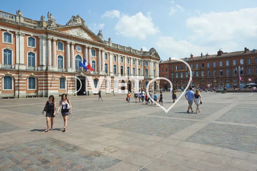 Photo TOULOUSE by VIET - Place Du Capitole