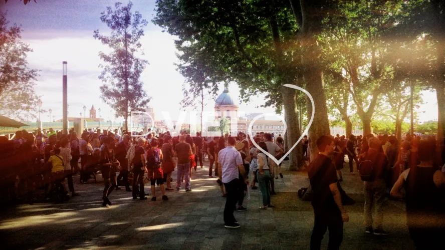 Photo TOULOUSE by VIET - Place de la Daurade