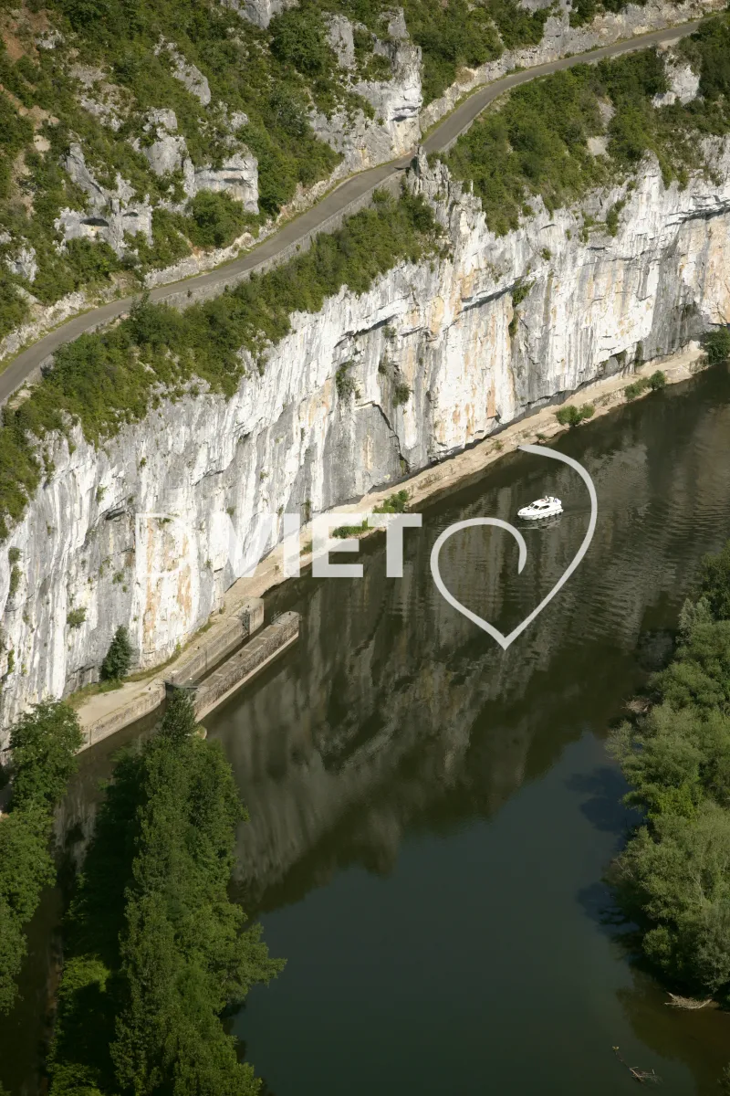 Photo TOULOUSE by VIET - 46 BOUZIES N44°28243 E001°38507 ©VIET 361.com