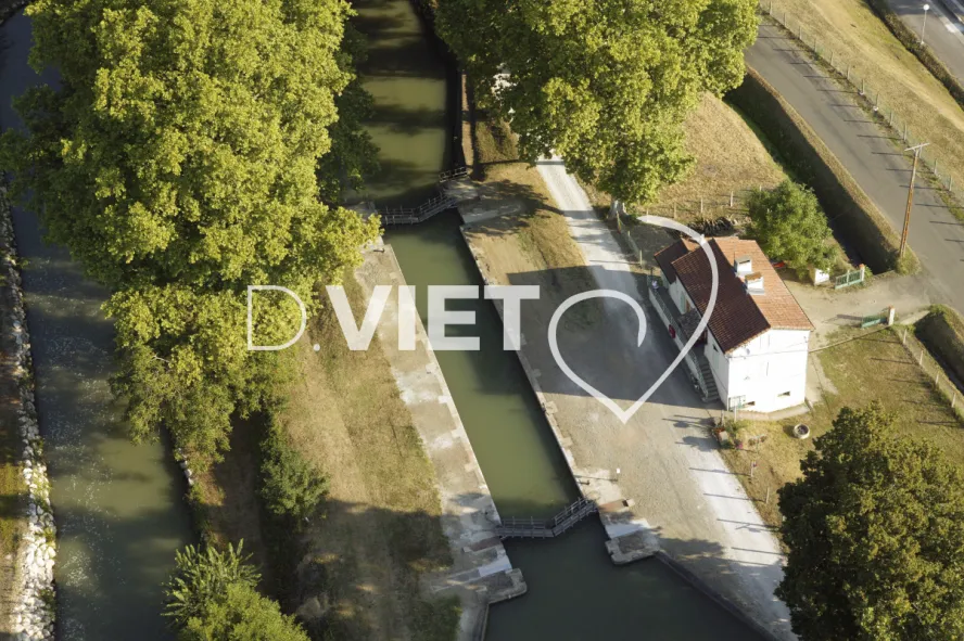 Photo TOULOUSE by VIET - Canal latéral