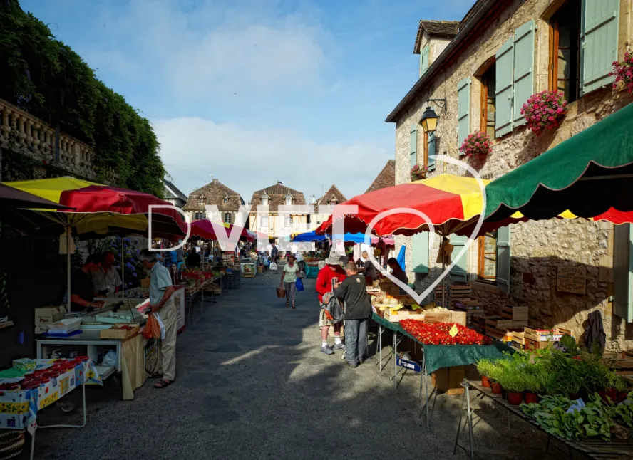 Photo TOULOUSE by VIET - Marché de Bretenoux