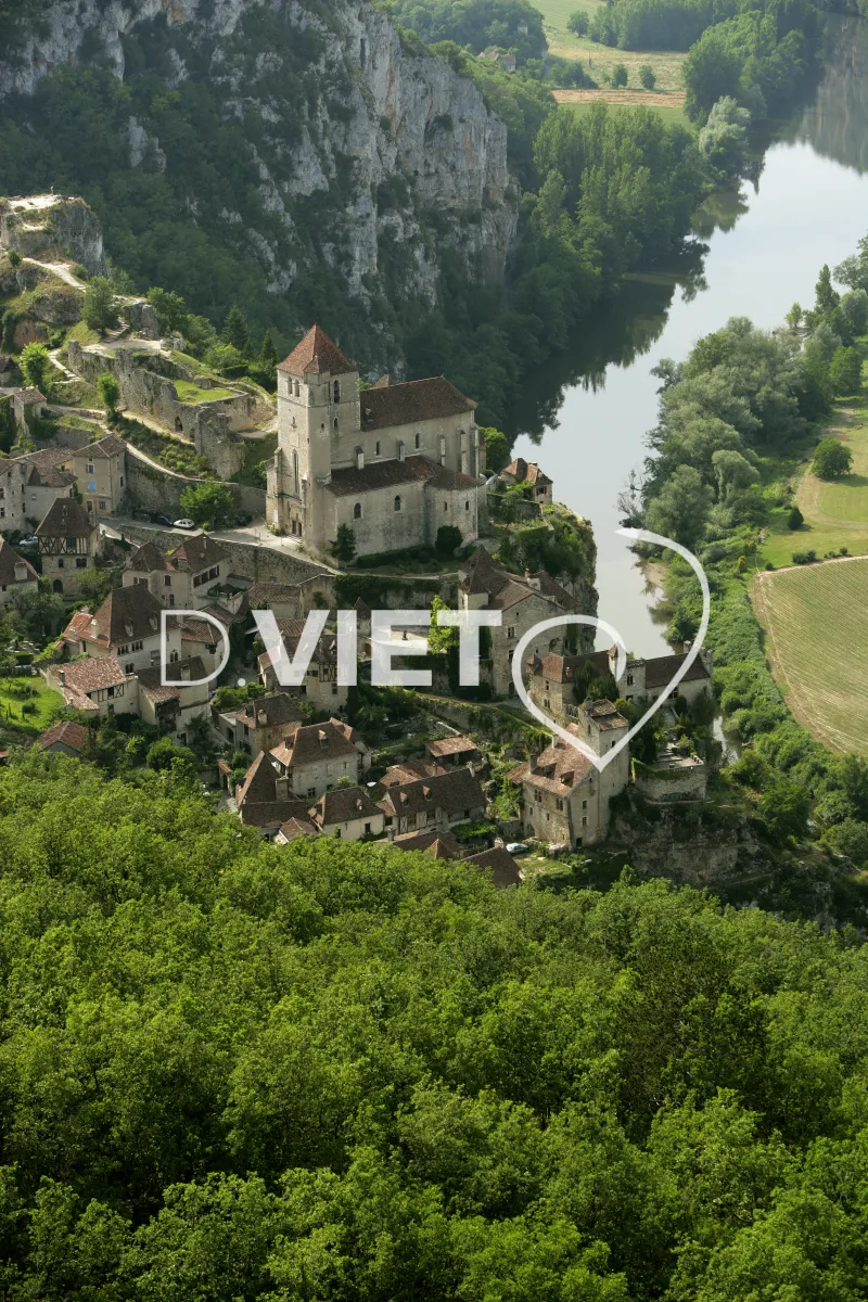 Photo TOULOUSE by VIET - 46 ST CIRQ LAPOPIE N44°27521 E001°40070 ©VIET 361.com