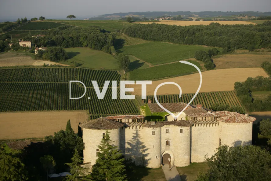 Photo TOULOUSE by VIET - 81MAURIAC N43°57281 E001°55394 ©VIET 361.com