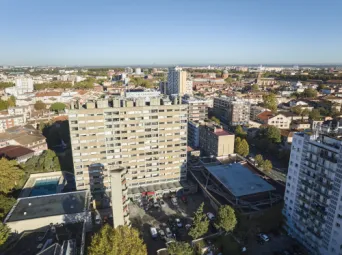 Photo TOULOUSE by VIET - CASERNE JACQUES VION