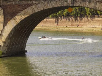 Photo TOULOUSE by VIET - Ski nautique sur la Garonne