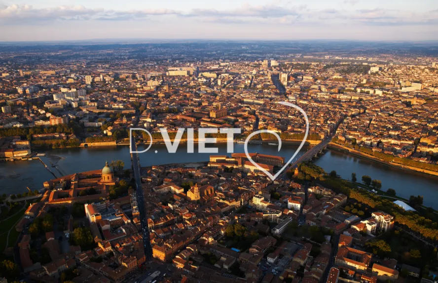 Photo TOULOUSE by VIET - Vue de la Garonne
