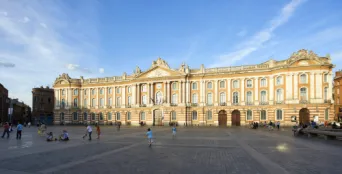 Photo TOULOUSE by VIET - Place du Capitole