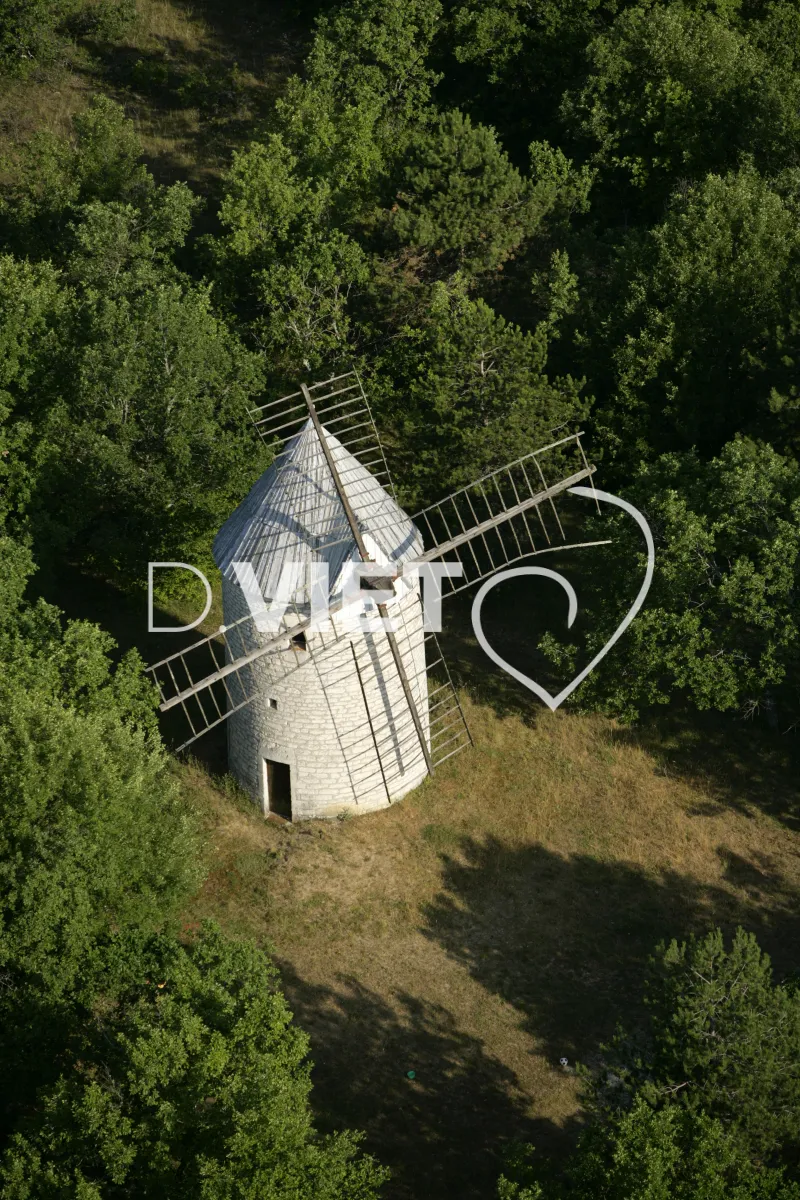 Photo TOULOUSE by VIET - 82 CHAPELLE N44°18054 E001°08208 , ©VIET 361.com